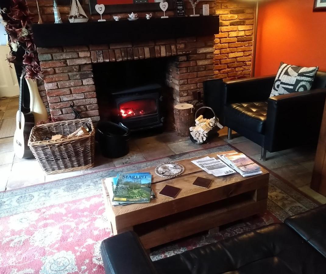 Bridge House B&B Coltishall Exteriör bild